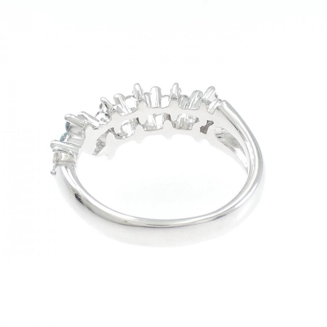 K18WG FLOWER DIAMOND RING - 3
