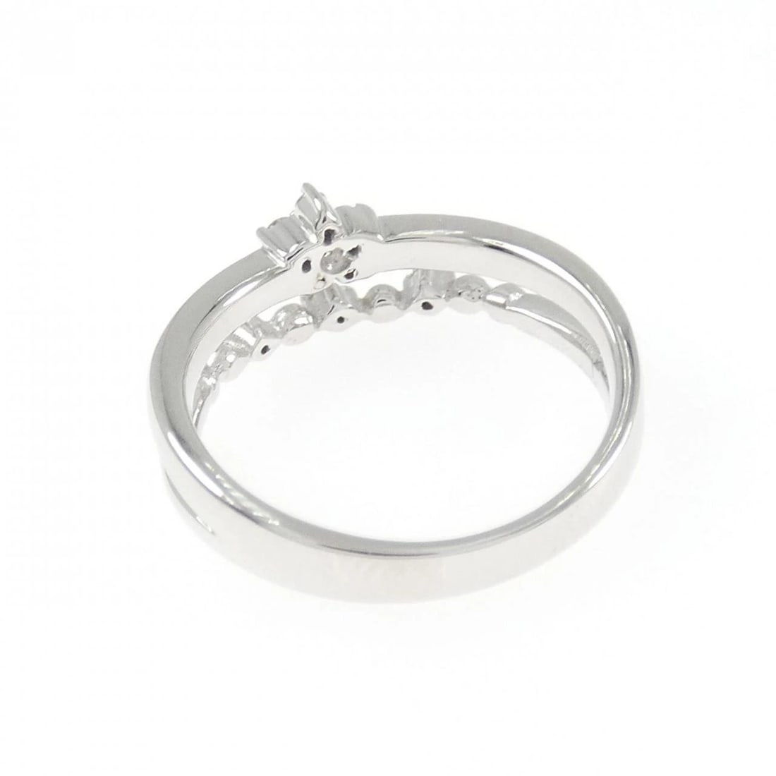 K18WG FLOWER DIAMOND RING - 2