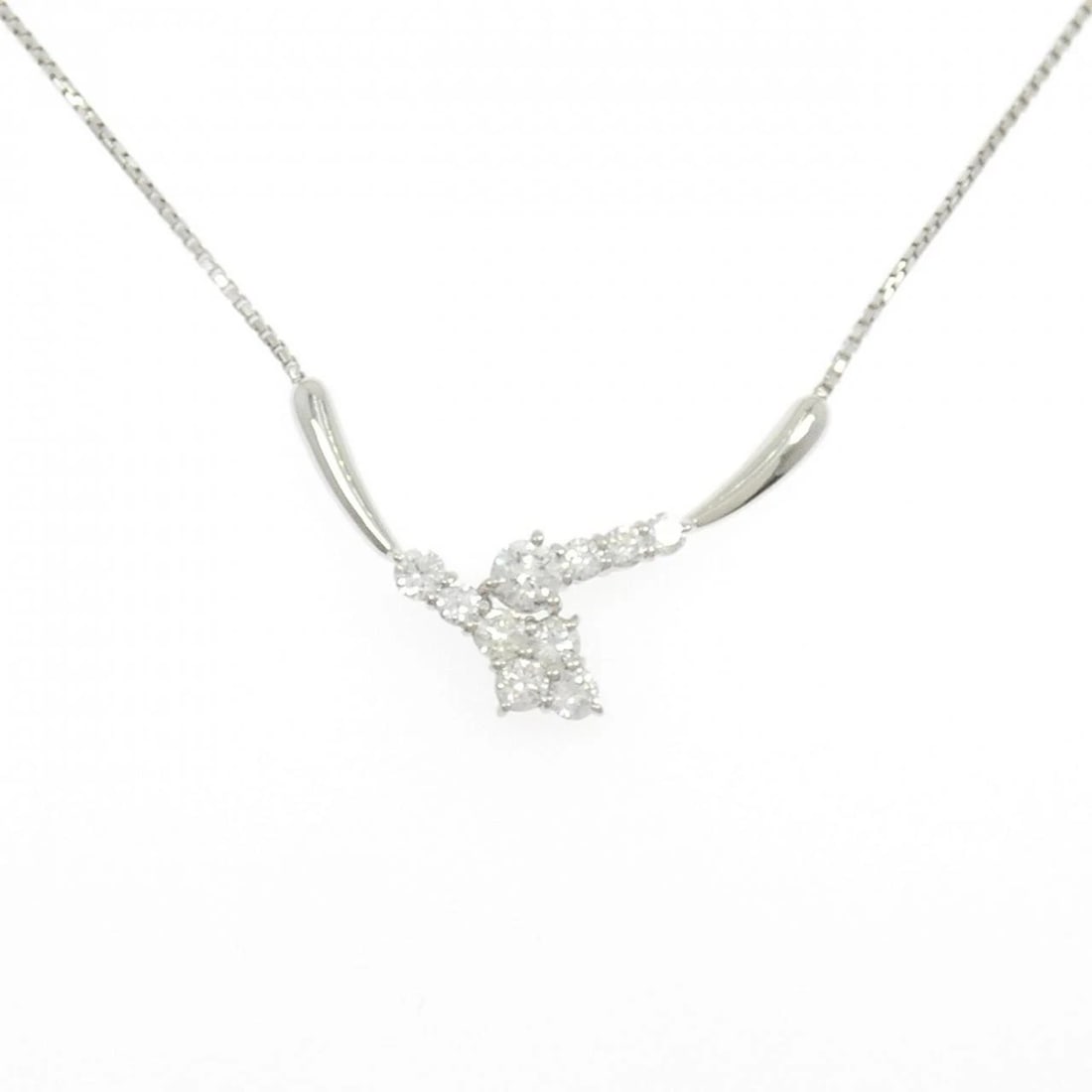 PT900/PT850 DIAMOND NECKLACE: PT900/PT850 Diamond Necklace Brand: Unbranded Type/Style: Diamond Necklace Material: Platinum900Platinum850, Main Stone/Creation Natural Color: Platinum Size: Actual Size Pendant length approx. x