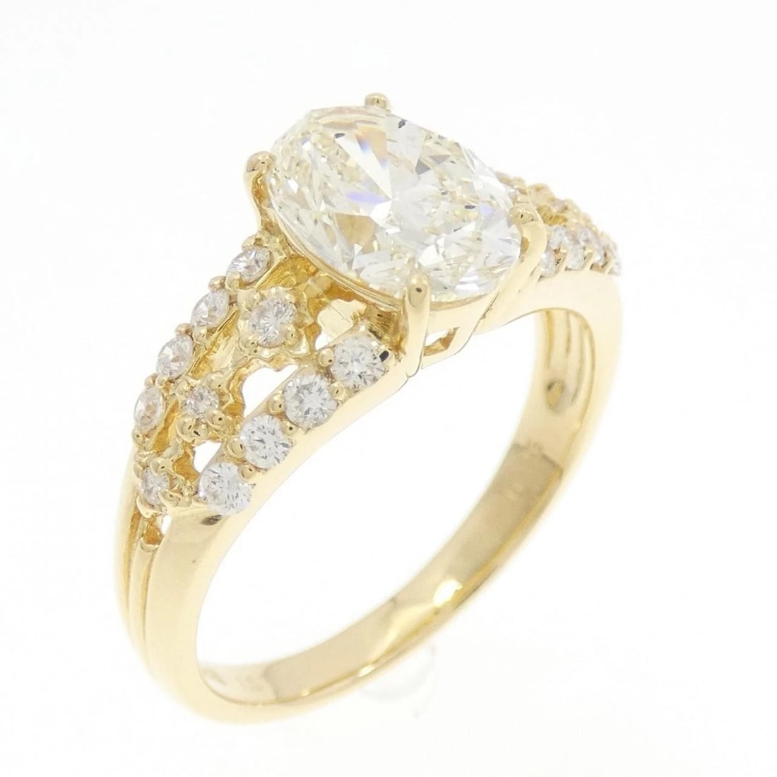 K18YG DIAMOND RING: K18YG Diamond Ring Brand: Unbranded Type/Style: Ring Bracelet Material: K18YG, Main Stone/Creation NATURAL Color: YELLOW GOLD Size: US 6 1/2 Accessories: None Accessories Notice: When purc
