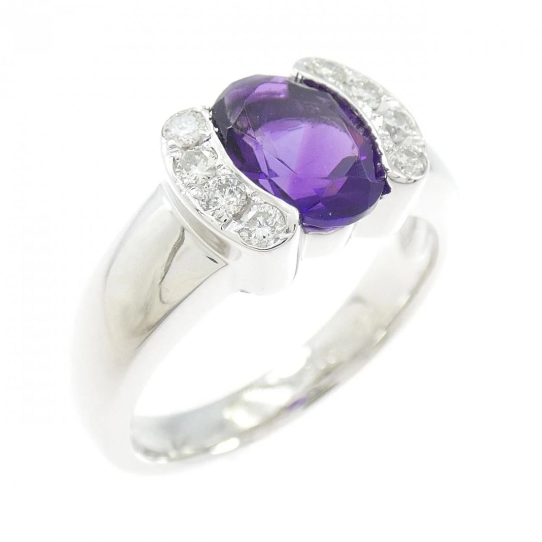 K18WG AMETHYST RING: K18WG Amethyst Ring Brand: Unbranded Type/Style: Amethyst Ring Material: K18WG, Main Stone/Creation AMETHYST Secondary Stone Diamond Color: White Gold Size: US 5 3/4 Accessories: None Accessories
