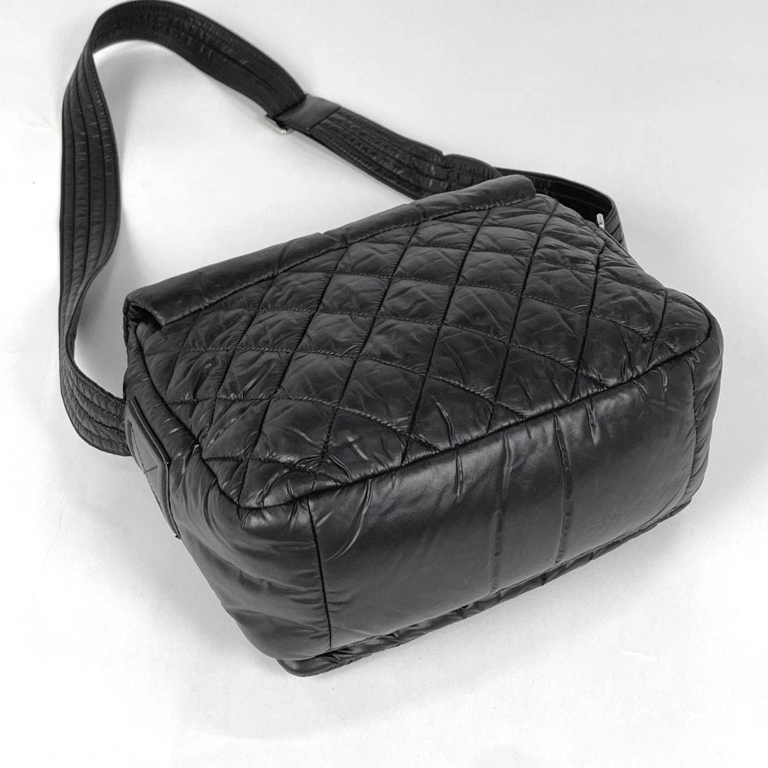 CHANEL COCO COCOON SHOULDER BAG - 2