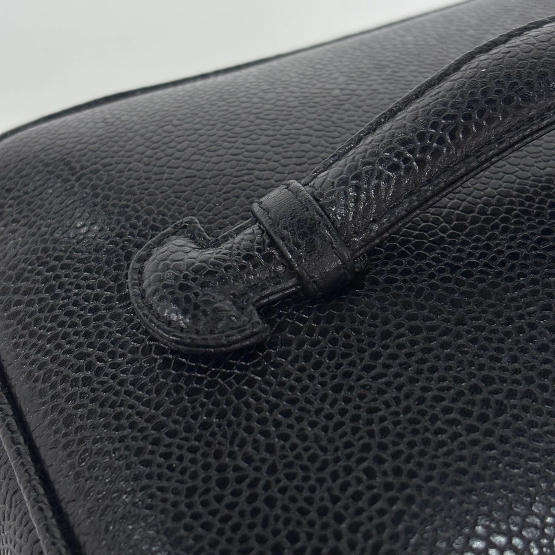 CHANEL (INTERLOCKING) CC LOGO VANITY BAG - 5