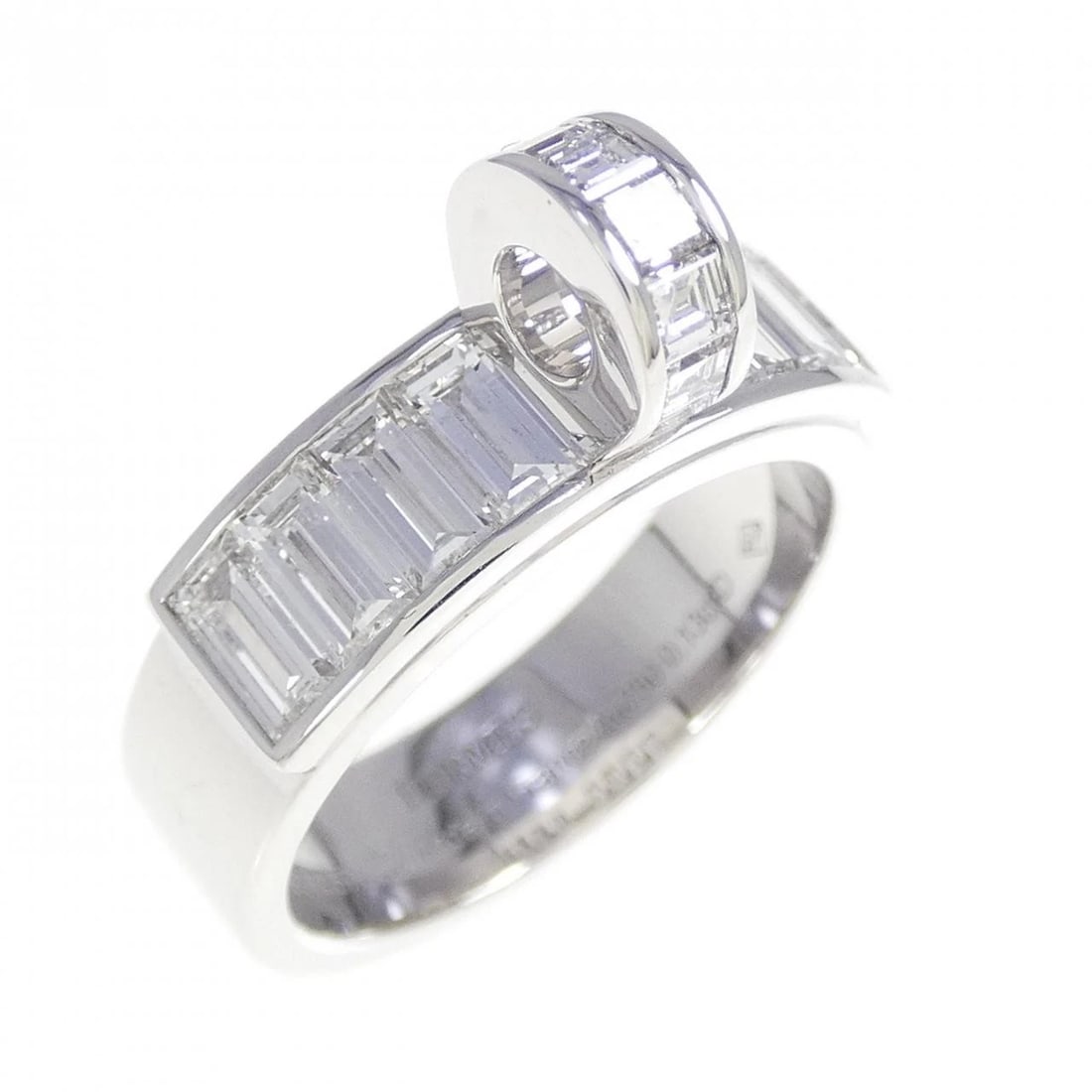HERMES KELLY BAGUETTE PM RING: Hermes Kelly Baguette PM Ring Brand: HERMES Type/Style: Hermes Ring Material: 750 white gold, Main Stone/Creation Natural Color: Silver Size: US6 1/4(52) Accessories: None Accessories Notice: When