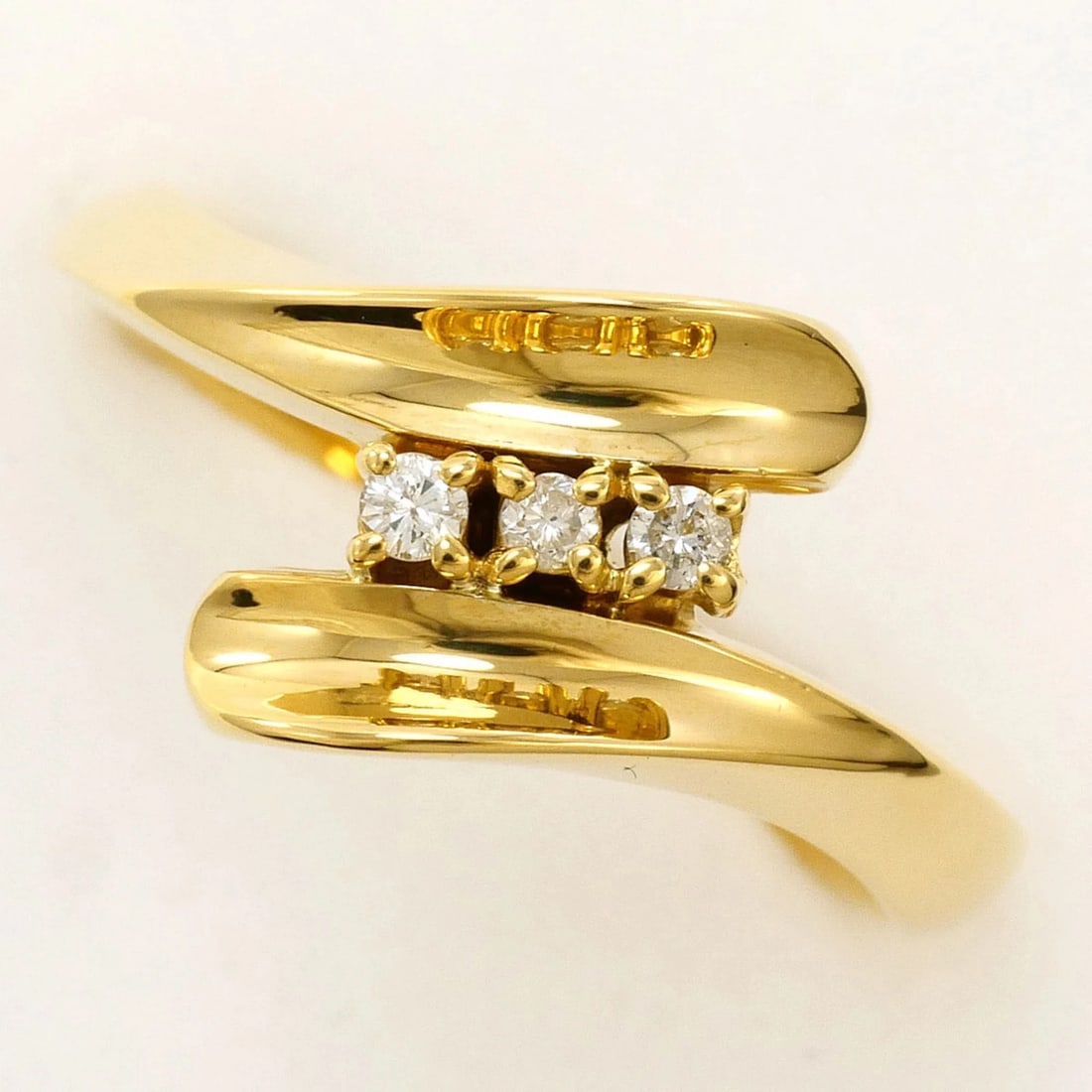 18K YELLOW GOLD RING DIAMOND (1 of 4)