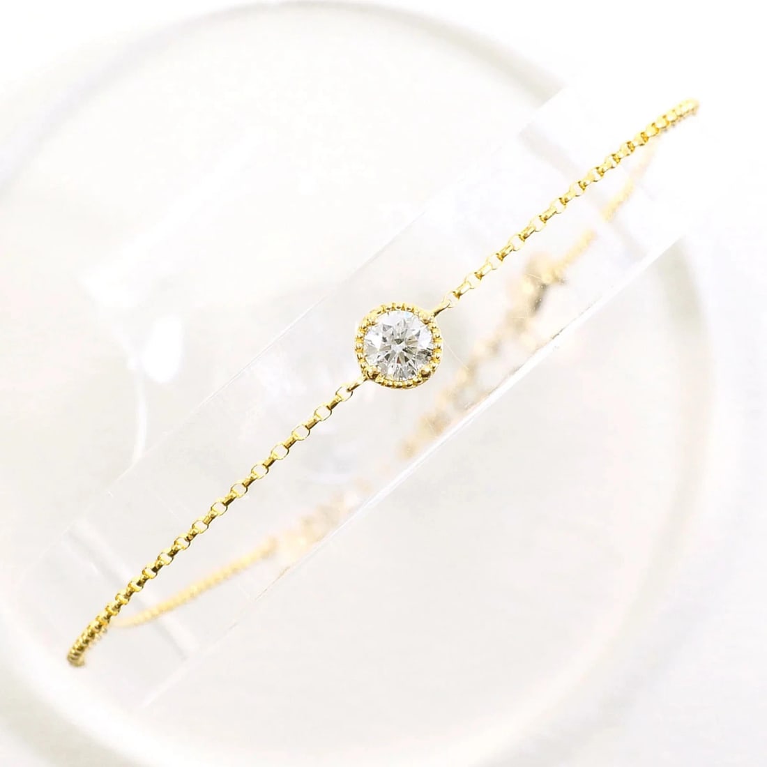 18K YELLOW GOLD BRACELET: 18K Yellow Gold Bracelet Brand: Unbranded Type/Style: Charm bracelet Material: Yellow gold (18K) Color: Yellow gold Size: Total Length 18.5cm / 7.28'' Accessories: None Accessories Notice: When