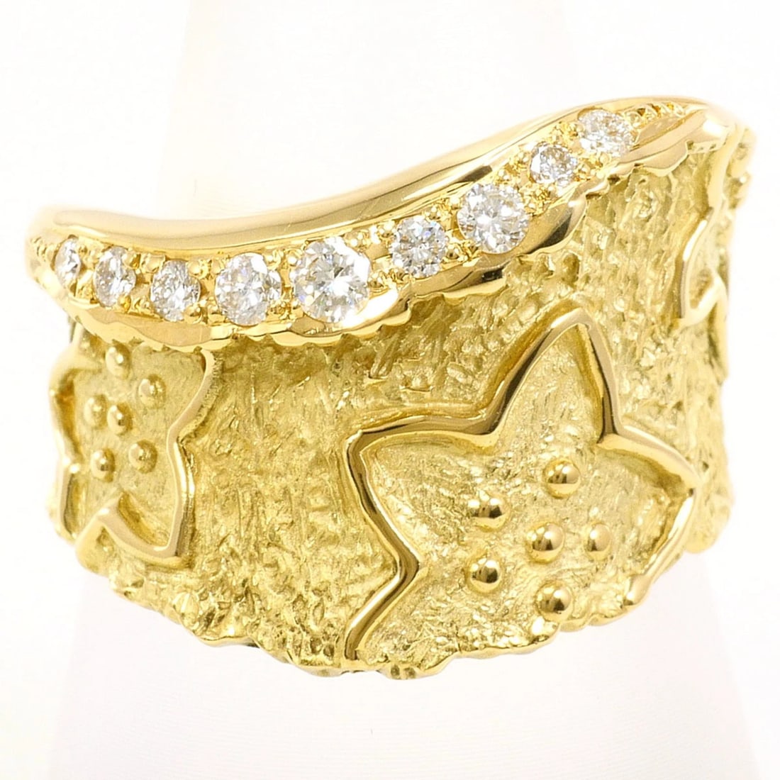 18K YELLOW GOLD RING DIAMOND: 18K Yellow Gold Ring Diamond Brand: Unbranded Type/Style: Band Ring Material: Yellow gold (18K), Main Stone/Creation Natural Color: Yellow gold Size: US 6.5 Accessories: None Accessories N