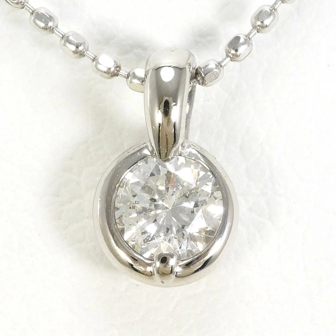 PT PLATINUM PT850 NECKLACE DIAMOND: PT Platinum PT850 Necklace Diamond Brand: Unbranded Type/Style: Necklace Material: Platinum Platinum 850, Main Stone/Creation Natural Color: Platinum Size: Neck Circumference 39 cm / 15.35'' Pendant