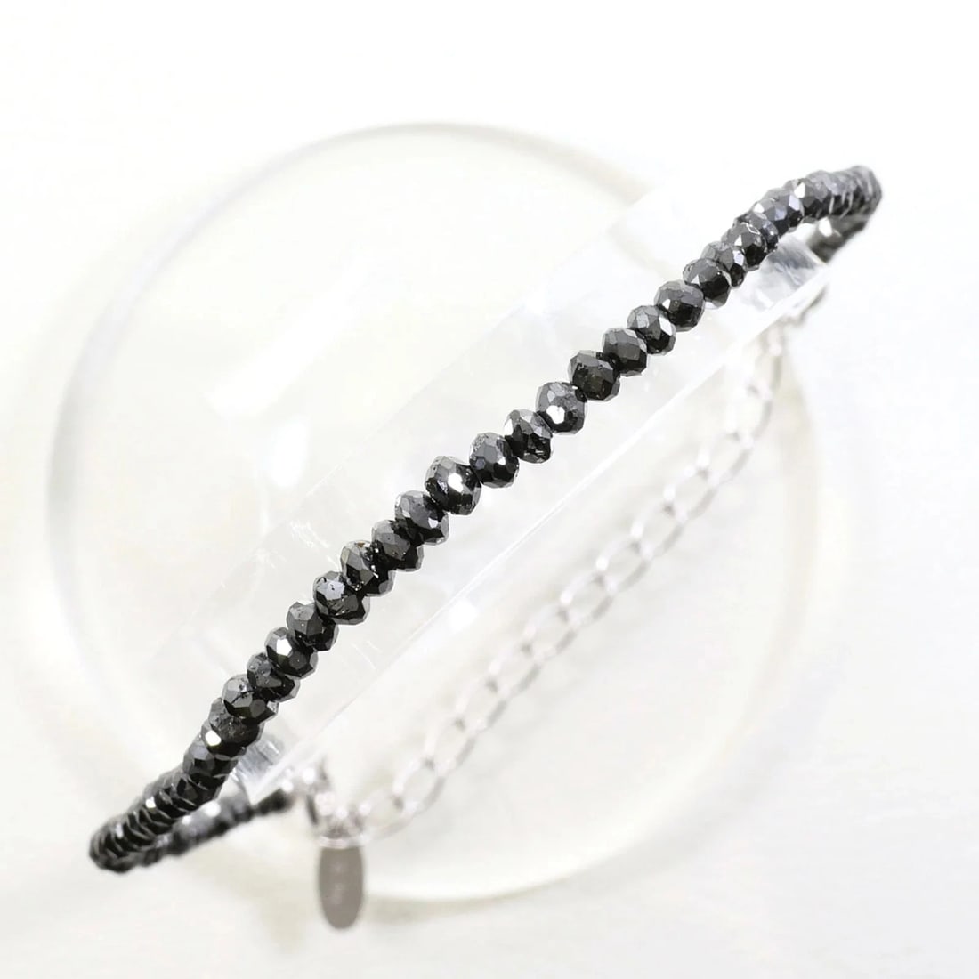 18K WHITE GOLD BRACELET BLACK DIAMONDS: 18K white gold bracelet black diamonds Brand: Unbranded Type/Style: Charm bracelet Material: White gold (18K) Color: Black, White gold Size: Length 22cm / 8.66'' Accessories: None Accessor