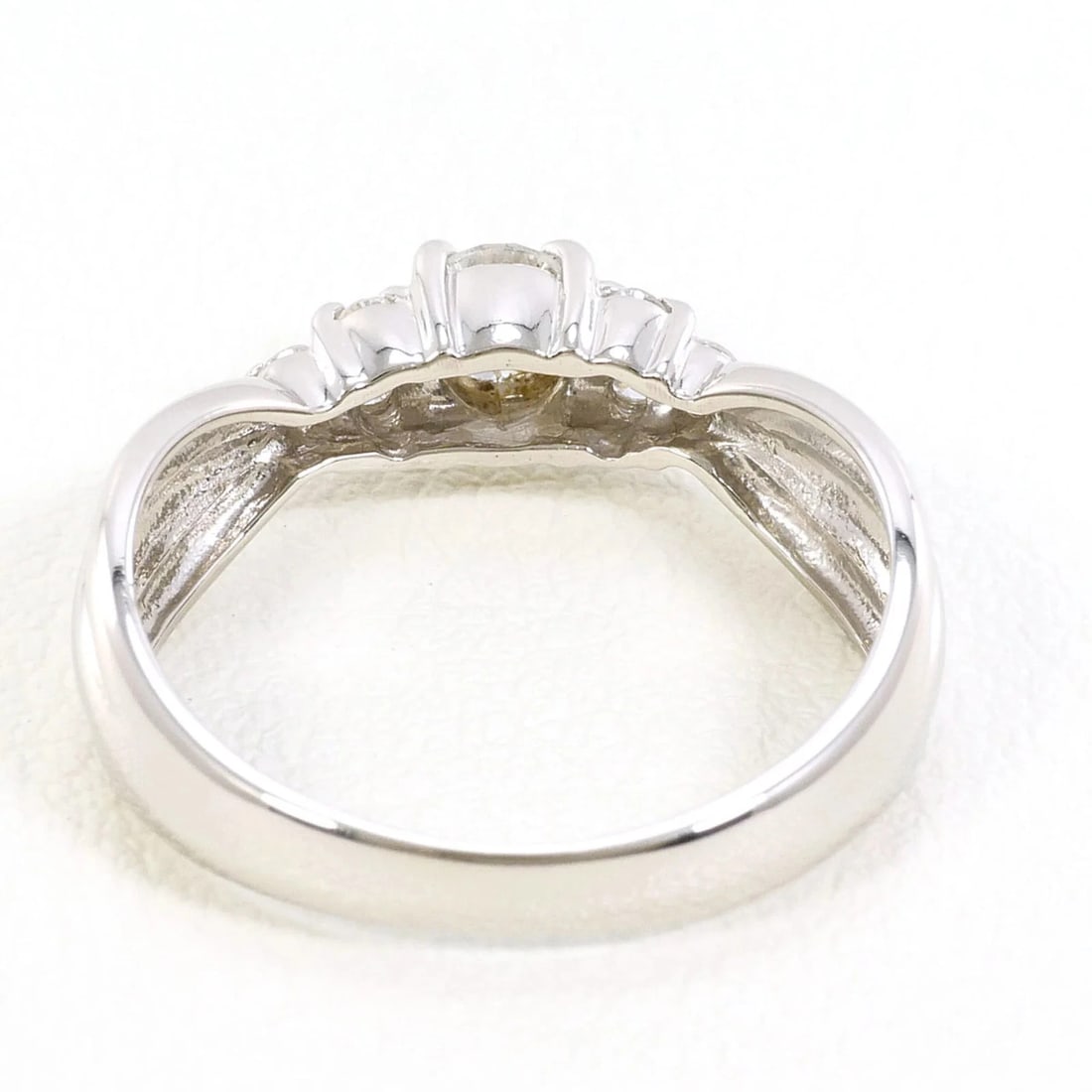 PT900 PLATINUM RING DIAMOND - 3