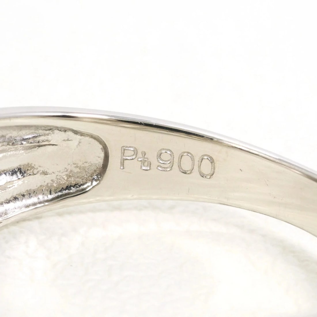 PT900 PLATINUM RING DIAMOND - 4