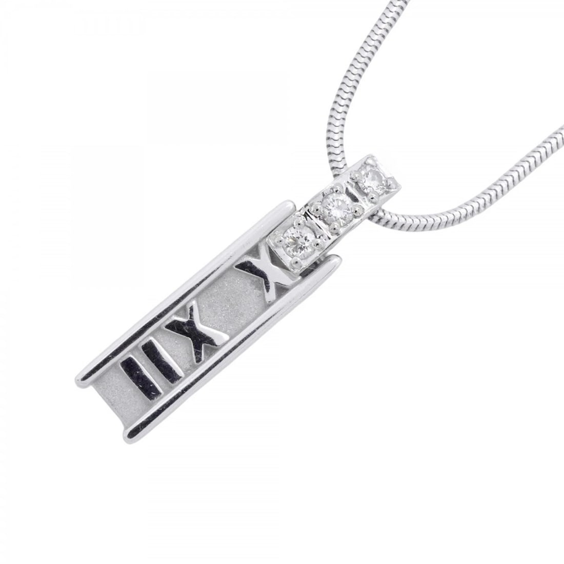 TIFFANY & CO. ATLAS NECKLACE, 3PD 18K WHITE GOLD: Tiffany & Co. Atlas Necklace, 3PD 18K White Gold Brand: Tiffany Type/Style: Necklace Material: White gold (18K) Color: White gold Size: Neck Circumference 41 cm / 16.14'' Pendant Size 22mm x 5.4mm /