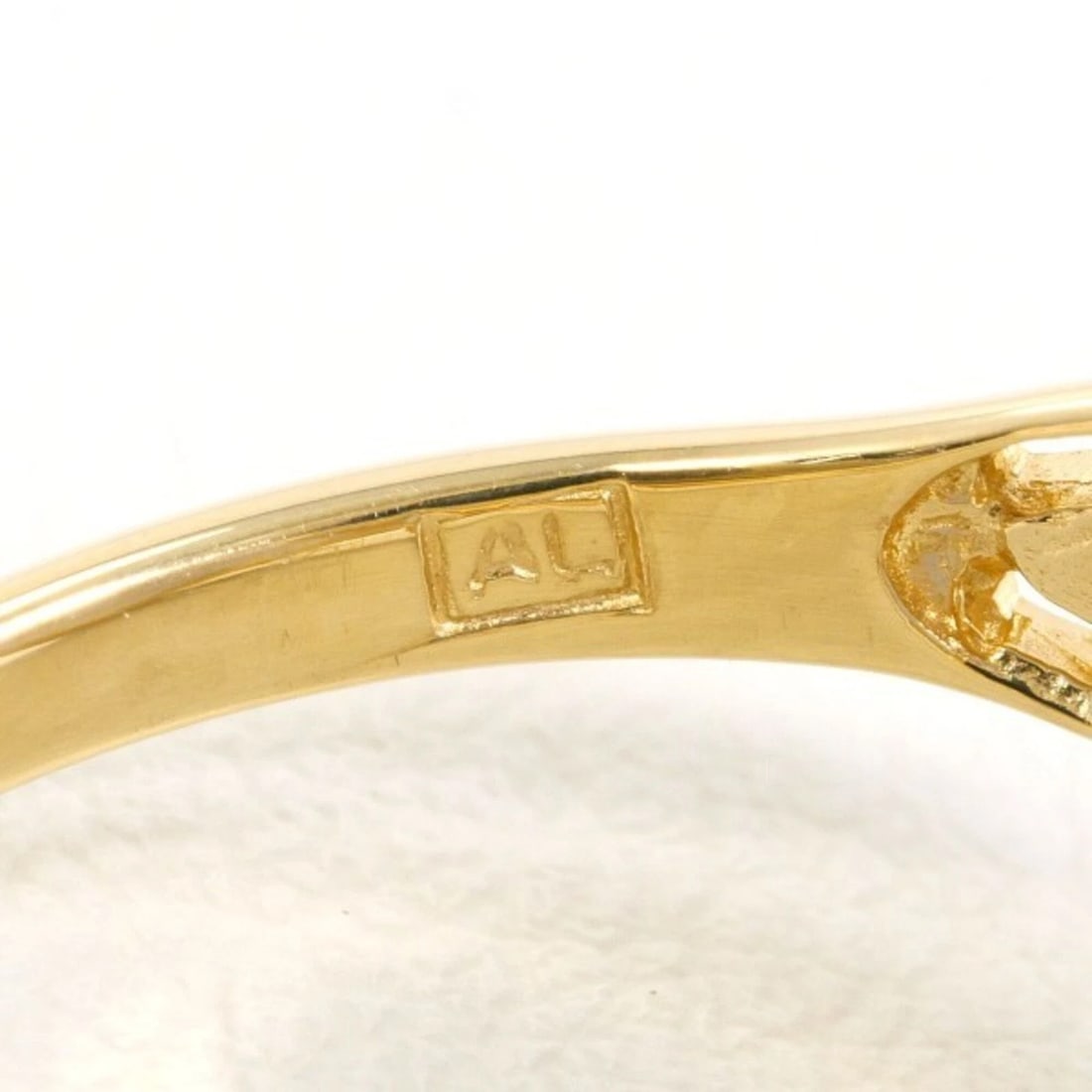 14K YELLOW GOLD RING - 4