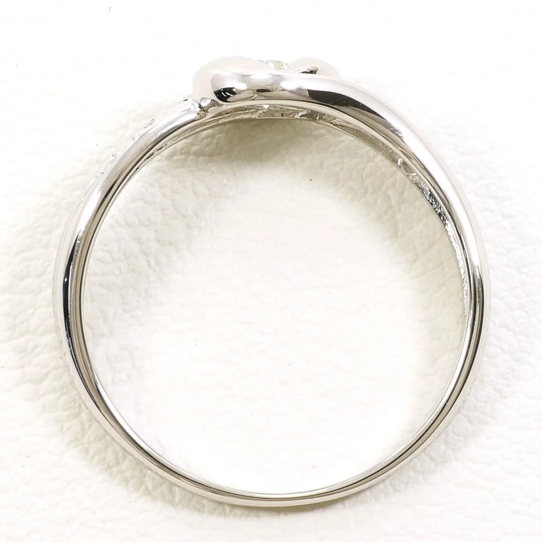 PT900 PLATINUM RING, 1 DIAMOND - 2