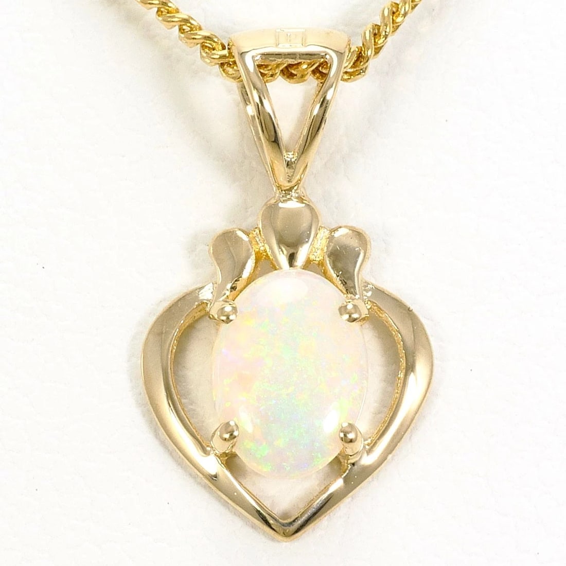 14K GOLD NECKLACE OPAL: 14K Gold Necklace opal Brand: No Brand Type/Style: Necklace Material: 14K Gold, Main Stone/Creation Opal Color: Gold Size: Total length40cm Accessories: None Accessories Notice: When purchasing