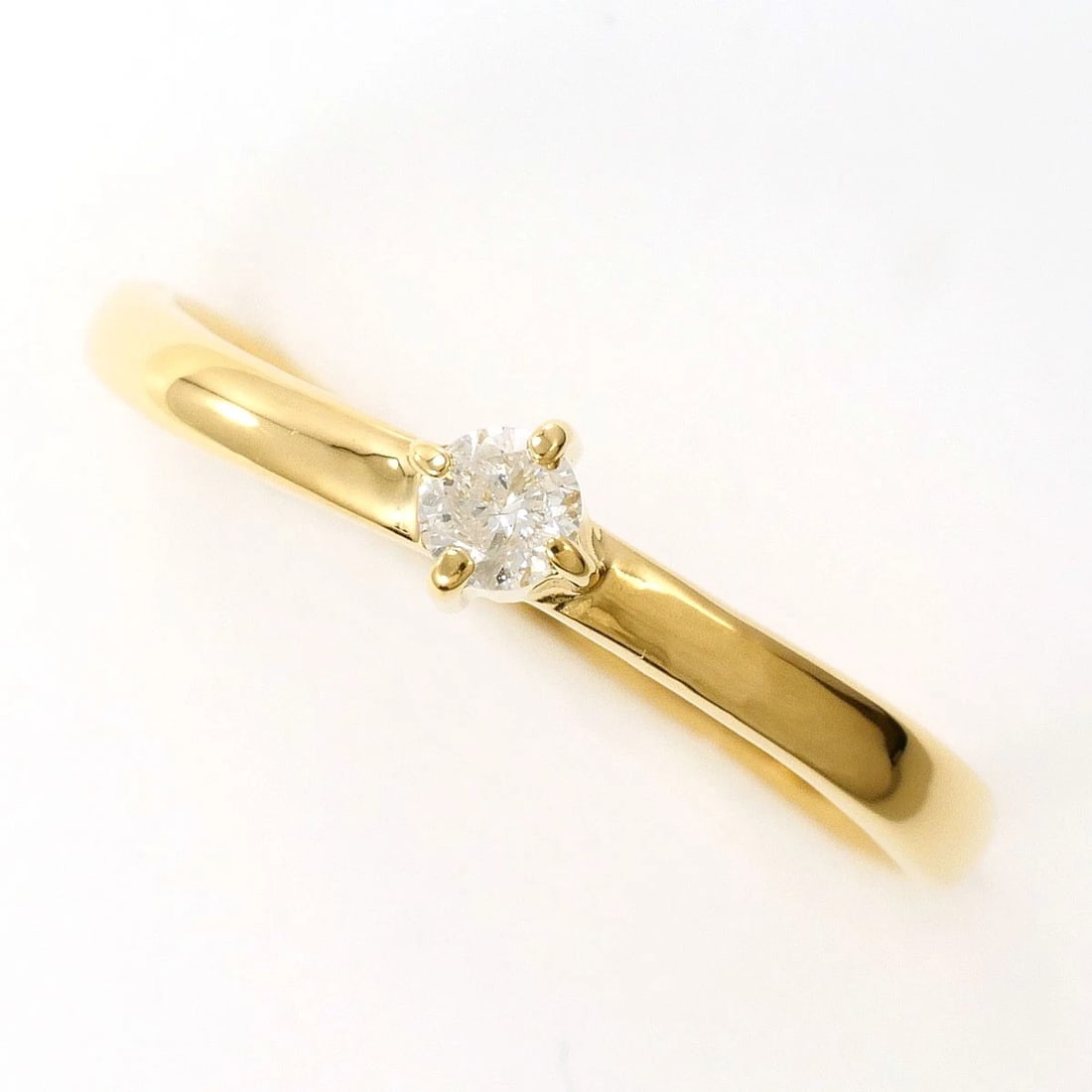 K18 18K GOLD RING DIAMOND: K18 18k gold Ring Diamond Brand: No Brand Type/Style: Ring Material: 18k gold, Main Stone/Creation Diamond Color: Gold Size: US 7 1/4 Accessories: None Accessories Notice: When purchasing pre-owned