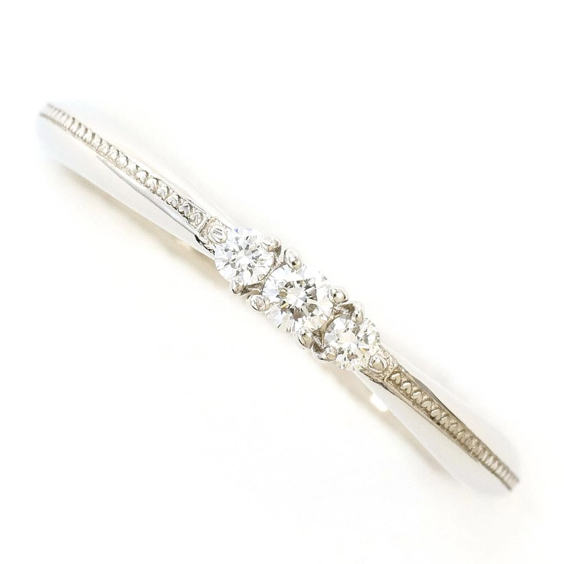 PT900 PLATINUM RING PINK TOURMALINE: PT900 Platinum Ring Pink tourmaline Brand: No Brand Type/Style: Ring Material: PT900 Platinum, Main Stone/Creation pink tourmaline Color: Silver Size: US 6 Accessories: None Accessories No