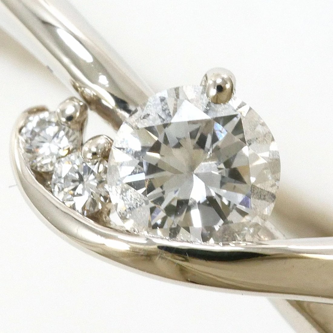 PT900 PLATINUM RING DIAMOND - 2