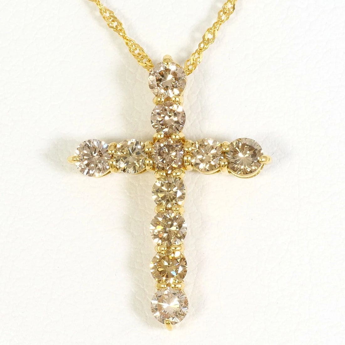 K18 18K GOLD NECKLACE BROWN DIAMOND: K18 18k gold Necklace Brown Diamond Brand: No Brand Type/Style: Necklace Material: 18k gold, Main Stone/Creation Brown Diamond Color: Gold Size: TOTAL LENGTH 40CM Accessories: None Accesso