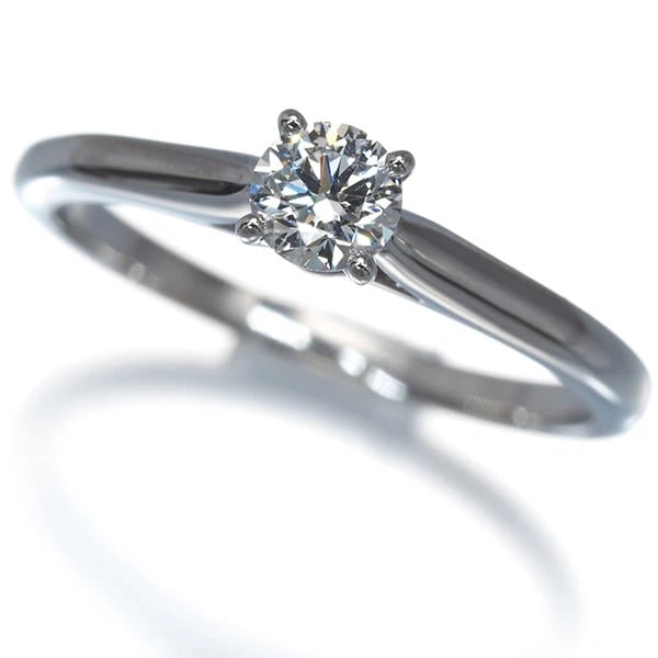 CARTIER RING DIAMOND 950 PLATINUM: Cartier Ring Diamond 950 Platinum Brand: Cartier Type/Style: Ring Material: 950 / Platinum, Main Stone/Creation Natural Color: silver Size: US 5.5 - 5.75 Accessories: None Accessories Noti
