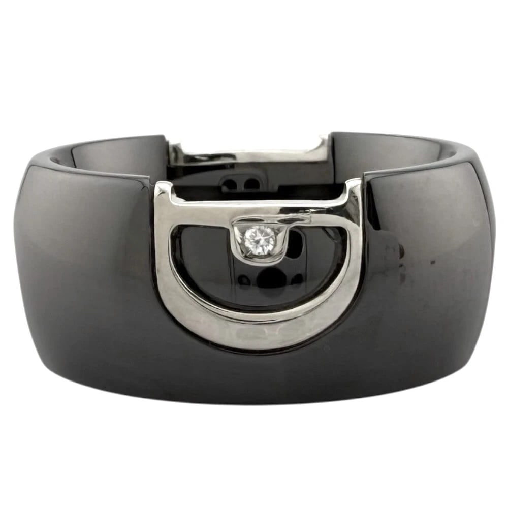 DAMIANI RING K18 WHITE GOLD CERAMIC DIAMOND: Damiani Ring K18 white gold ceramic diamond Brand: Damiani Type/Style: Ring Material: K18 white gold, Main Stone/Creation NATURAL Color: black Size: US8 Accessories: None Accessories Notice: When