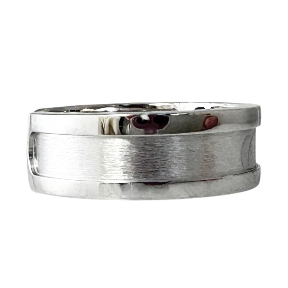 CARTIER RING K18 WHITE GOLD: CARTIER Ring K18 white gold Brand: CARTIER Type/Style: Ring Material: K18 white gold Color: Silver Size: US5 Accessories: None Accessories Notice: When purchasing pre-owned goods, please refer to the