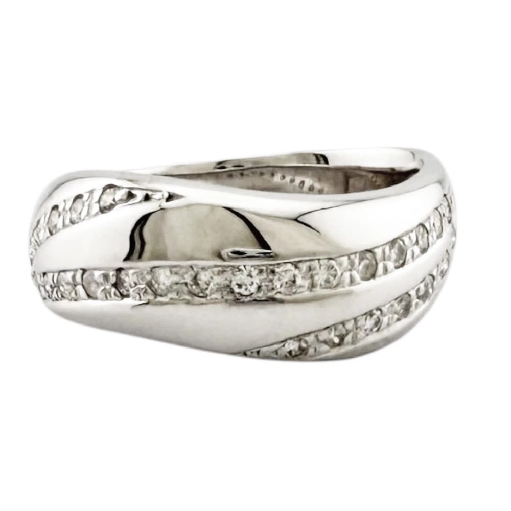 RINGK18 WHITE GOLD DIAMOND: RingK18 white gold diamond Brand: Unbranded Type/Style: Ring Material: K18 white gold, Main Stone/Creation Natural Color: Silver Size: US 5 1/2 Accessories: None Accessories Notice: When purchasing