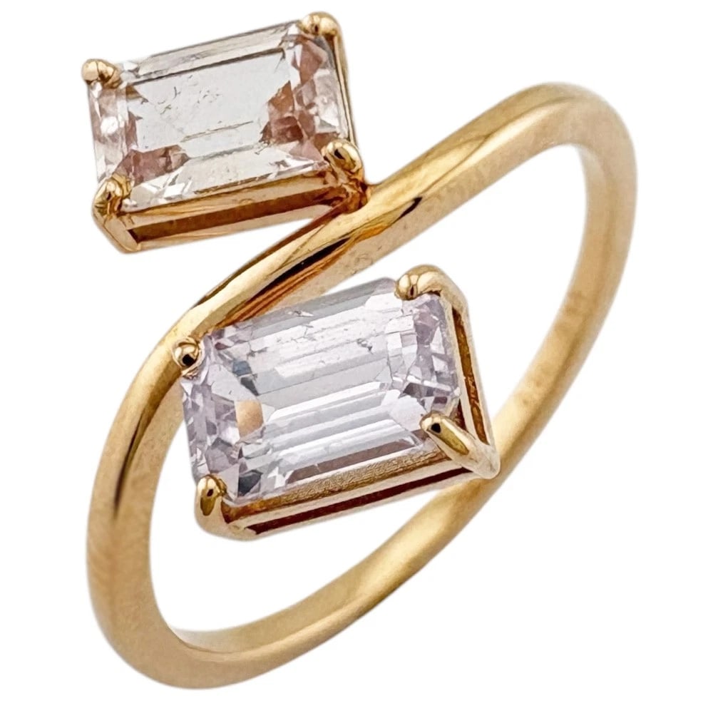 RING K18 PINK GOLD SAPPHIRE: Ring K18 Pink Gold sapphire Brand: Unbranded Type/Style: Ring Material: K18 Pink Gold, Main Stone/Creation Sapphire Color: Pink gold Size: US 6 1/8 Accessories: None Accessories Notice: When