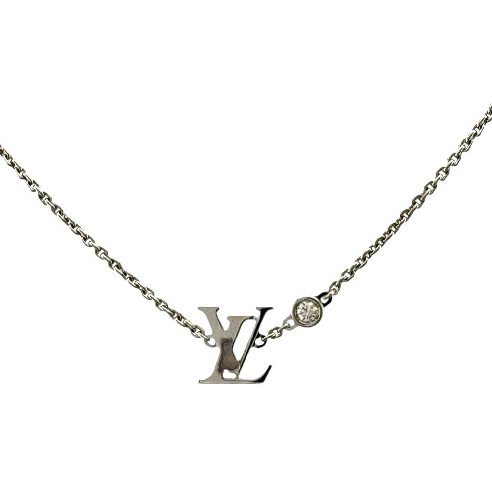 LOUIS VUITTON NECKLACE K18 WHITE GOLD DIAMOND PENDANT: LOUIS VUITTON Necklace K18 white gold diamond Pendant Brand: LOUIS VUITTON Type/Style: Necklace Material: K18 white gold, Main Stone/Creation Natural Color: Silver Size: Total Length:40cm Chain width: