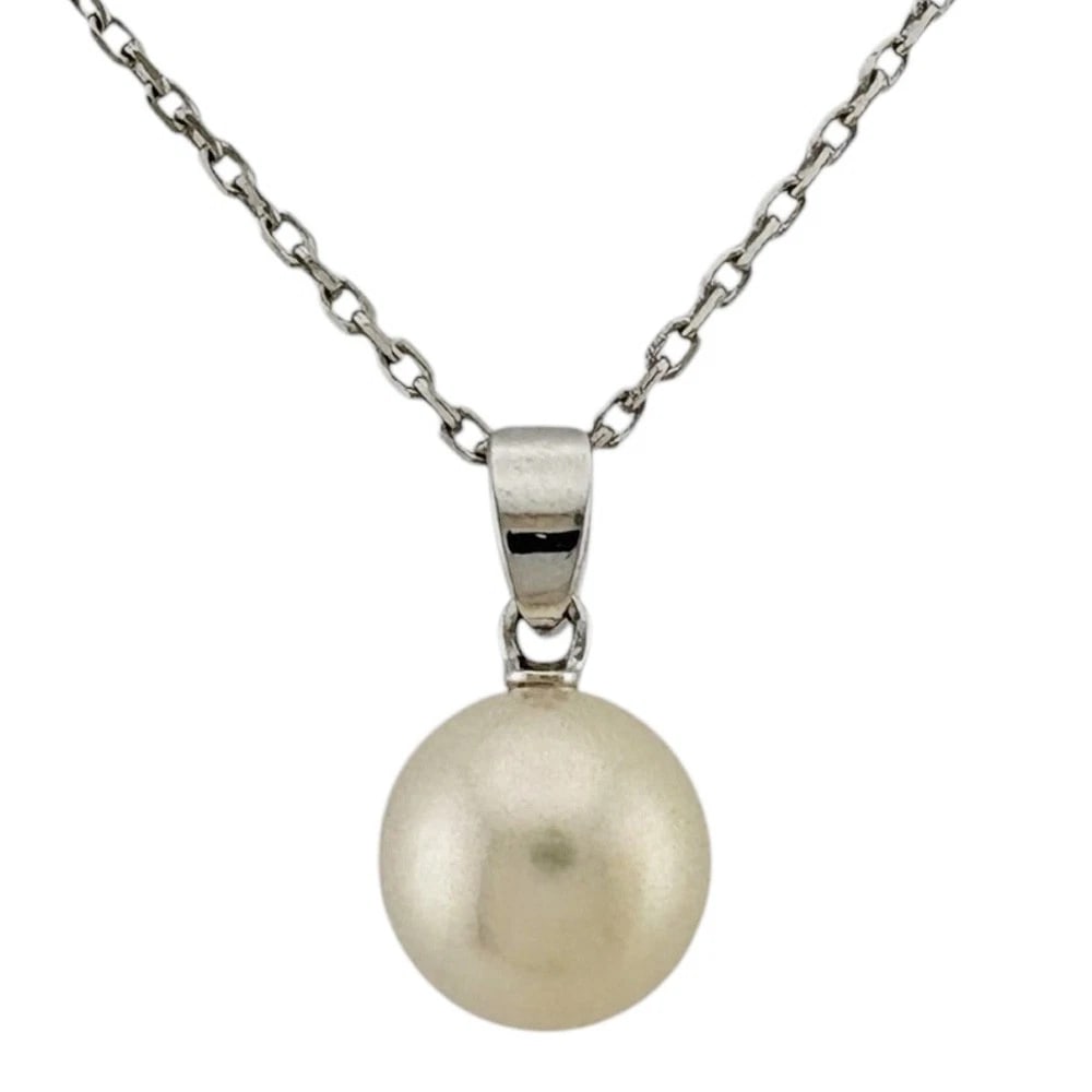 MIKIMOTO NECKLACE K18 WHITE GOLD PEARL: MIKIMOTO Necklace K18 white gold Pearl Brand: MIKIMOTO Type/Style: Necklace Material: K18 white gold, Main Stone/Creation PEARL Color: Silver Size: Total Length:40cm Chain width:1.0mm Top:W8.0mm x H14