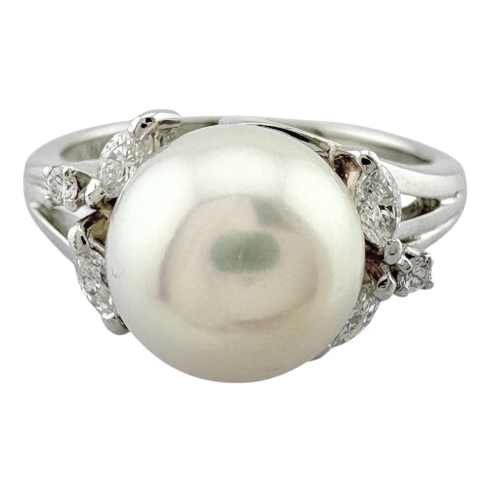 RING PT900PLATINUM PEARL DIAMOND: Ring Pt900Platinum Pearl diamond Brand: Unbranded Type/Style: Ring Material: Pt900Platinum, Main Stone/Creation Pearl/ diamond Color: Silver Size: US 6 3/8 Accessories: None Accessories No