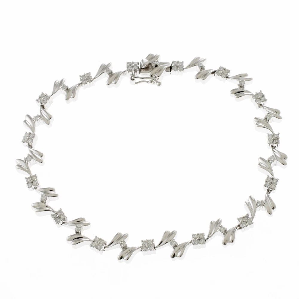 BRACELET K18 WHITE GOLD DIAMOND: Bracelet K18 white gold diamond Brand: Unbranded Type/Style: Bracelet Material: K18 white gold, Main Stone/Creation Natural Color: Silver Size: Total Length:18cm High limit:7.5mm Accessories: None