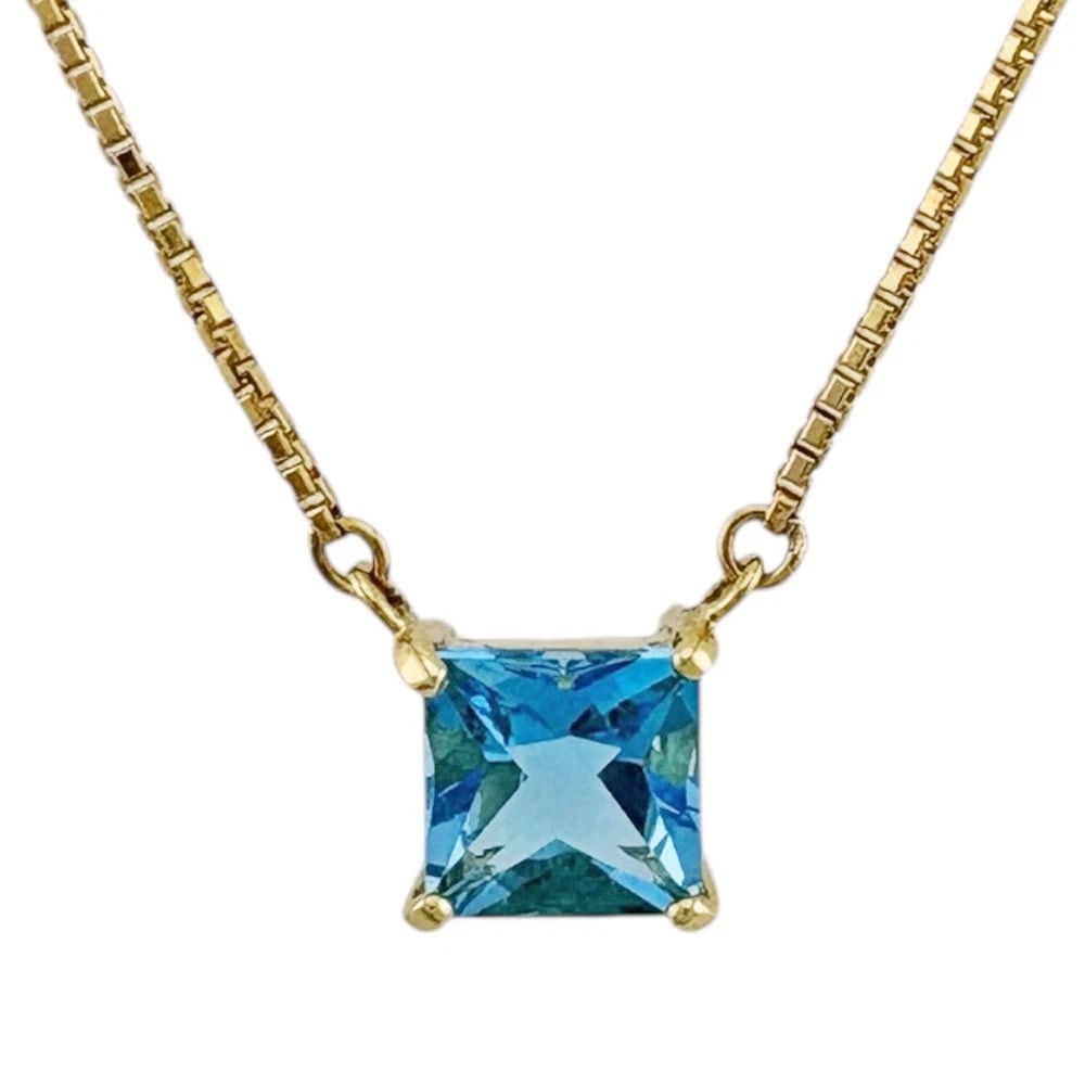 NECKLACE K18 YELLOW GOLD BLUE TOPAZ: Necklace K18 yellow gold Blue Topaz Brand: Unbranded Type/Style: Necklace Material: K18 yellow gold, Main Stone/Creation Blue Topaz Color: gold Size: Total Length:42cm Chain width:0.7mm Adjuster can p