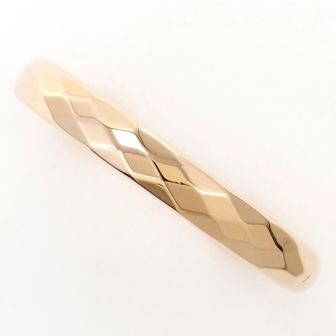 K18 18K GOLD RING DIAMOND: K18 18k gold Ring Diamond Brand: No Brand Type/Style: Ring Material: 18k gold, Main Stone/Creation Diamond Color: Gold Size: US 7 7/8 Accessories: None Accessories Notice: When purchasing