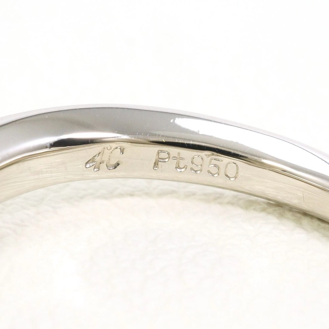 4? PT950 PLATINUM RING DIAMOND - 4