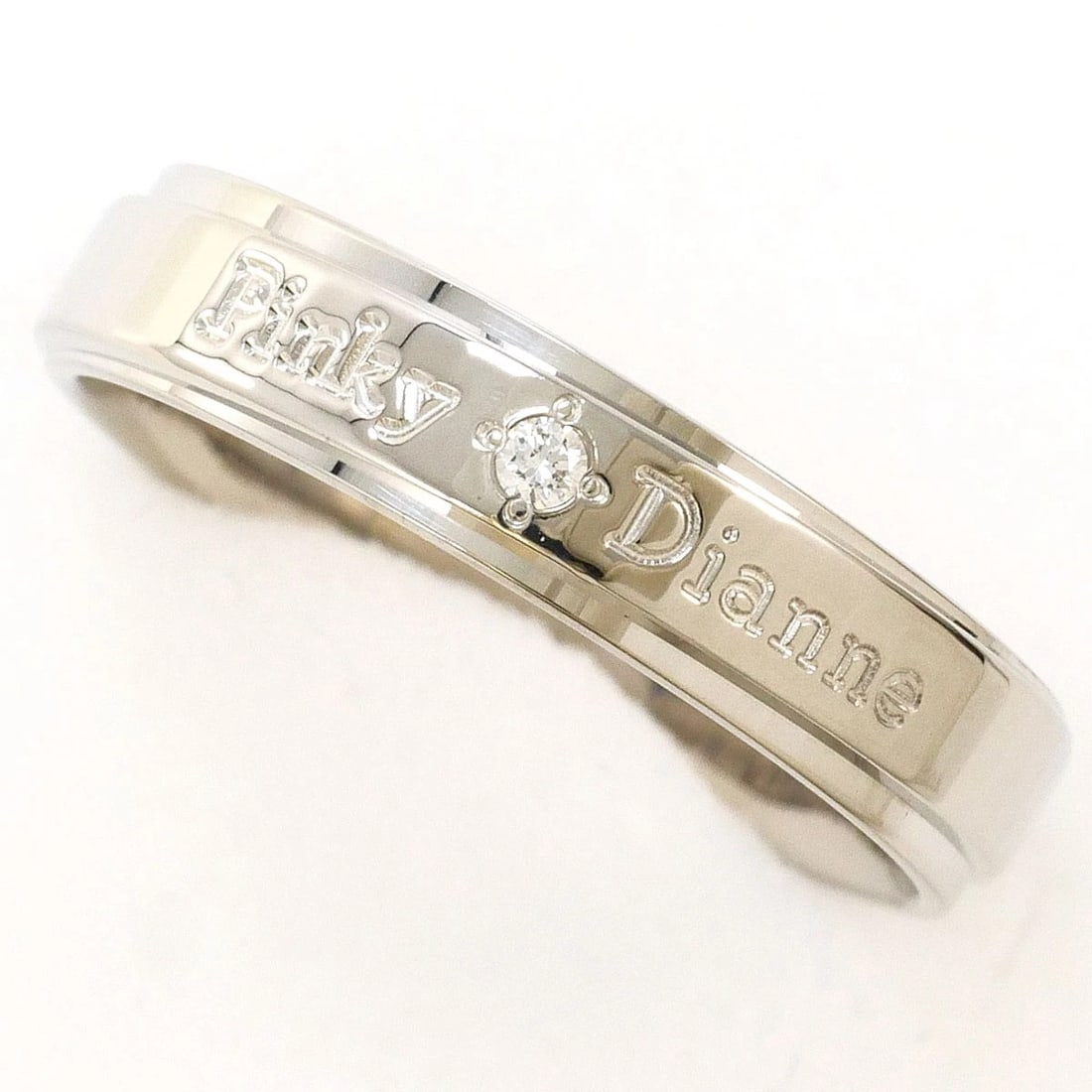 PINKY&DIANNE K10 GOLD RING DIAMOND: Pinky&Dianne K10 gold Ring Diamond Brand: Pinky&Dianne Type/Style: Ring Material: 10K gold, Main Stone/Creation Diamond Color: Gold Size: US 6 1/4 Accessories: None Accessories Notice: When