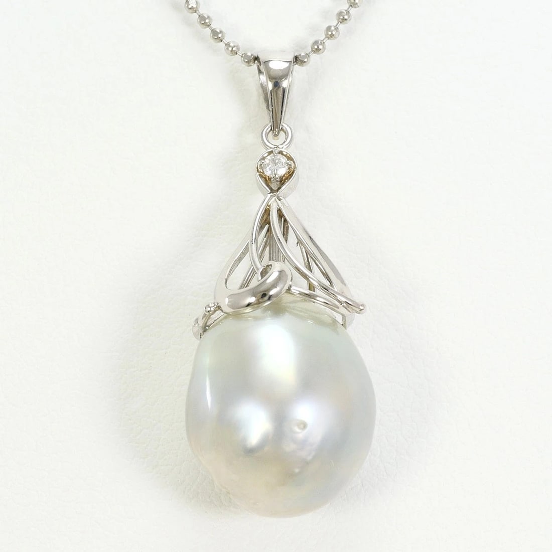PM900 PLATINUM PT850/PLATINUM NECKLACE PEARL (1 of 2)