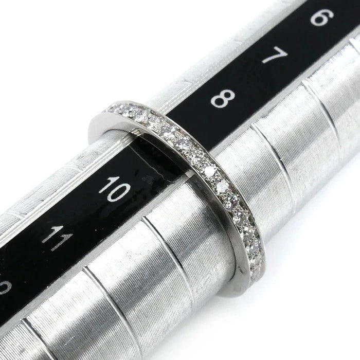 VAN CLEEF & ARPELS ROMANCE ETERNITY RING - 4