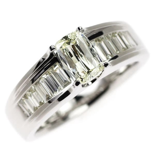 PT900 CRIS-CUT DIAMOND RING (1 of 3)