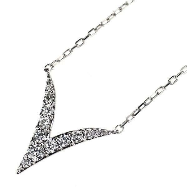 K18WG DIAMOND PENDANT NECKLACE: K18WG DIAMOND PENDANT NECKLACE Brand: None Type/Style: pendant necklace Material: K18WG Color: WG Size: Necklace: Chain Length ?45 Length/Width/Diameter15.0 Accessories: None Accessories Notice: When