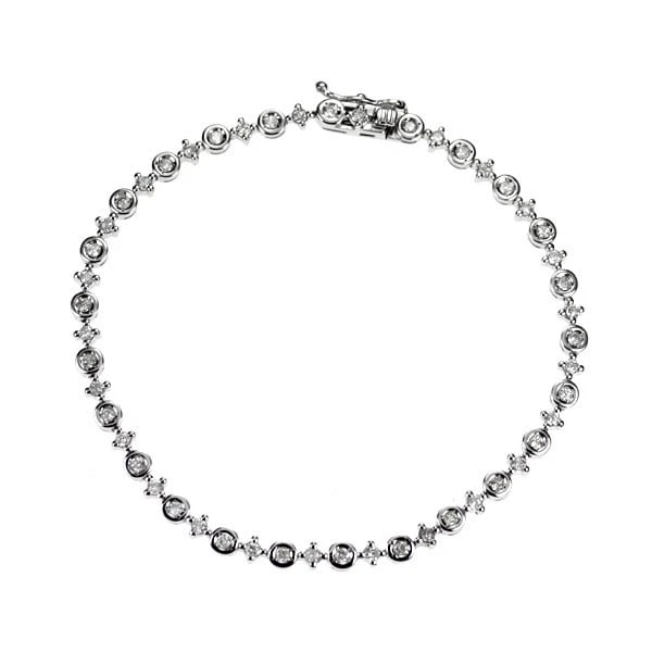K18WG TENNIS DIAMOND BRACELET: K18WG TENNIS DIAMOND BRACELET Brand: None Type/Style: bracelets Material: K18WG, Main Stone/Creation Natural Color: WG Size: Length/Width/Diameter 3.3 Accessories: None Accessories Notice: When