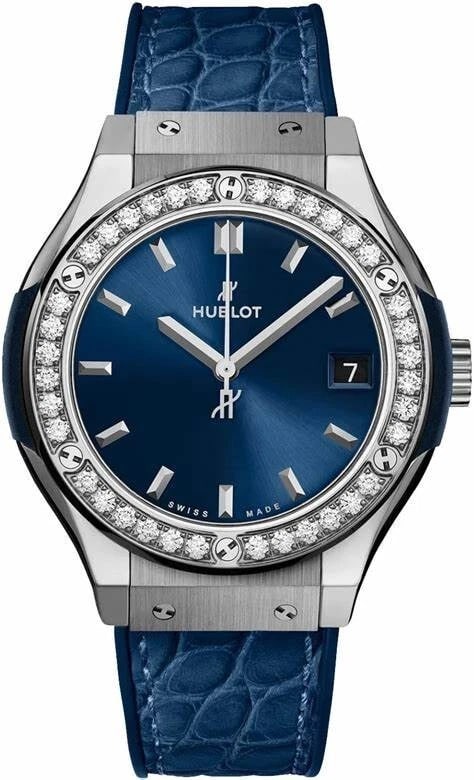 HUBLOT CLASSIC FUSION WATCH: HUBLOT Classic Fusion Watch Brand: Hublot Type/Style: Wristwatch Material: Titanium leather rubber Color: Dial Color Grey Size: Size (case width) 33mm Accessories: None Accessories Notice: When