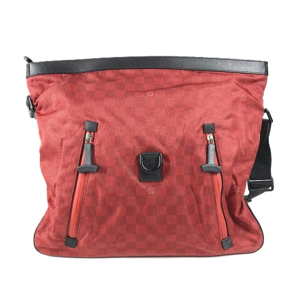 LOUIS VUITTON LV CUP DAMIER CHALLENGE SORANO TOTE BAG: LOUIS VUITTON LV Cup Damier Challenge Sorano Tote bag Brand: Louis Vuitton Type/Style: Shoulder Bag Material: Leather/ nylon Color: Red x Black Size: W16.7?H14.2?D4.9inch / W42.5cm?H36cm?D12.5cm