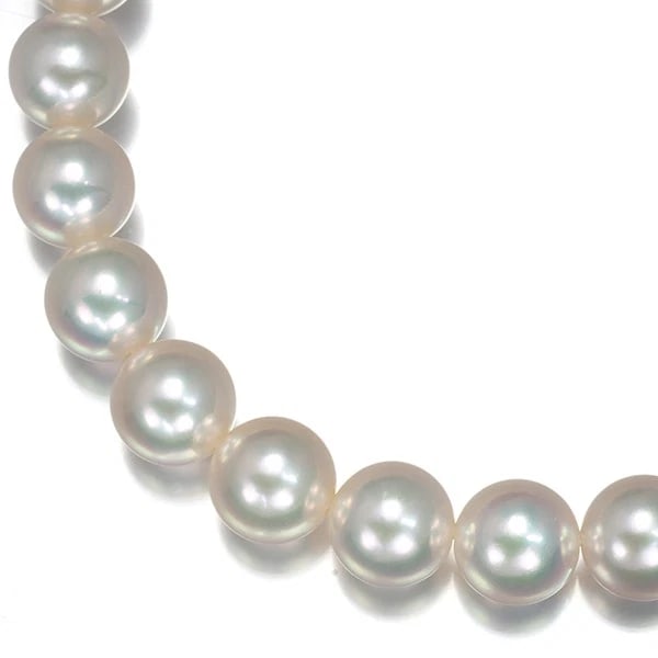 MIKIMOTO NECKLACE AKOYA PEARL 18K 750 WHITE GOLD: Mikimoto Necklace Akoya Pearl 18K 750 White Gold Brand: MIKIMOTO Type/Style: Necklace Material: 18K 750 White Gold Color: White Size: Necklace length: 44cm Stone Size: Akoya Pearl: Approximately 7.5 -