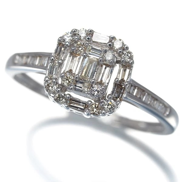 DIAMOND RING 18K 750 WHITE GOLD: Diamond Ring 18K 750 White Gold Brand: Unbranded Type/Style: Ring Material: 18K 750 White Gold, Main Stone/Creation Natural Color: White Size: US 7 Accessories: None Accessories Notice: When