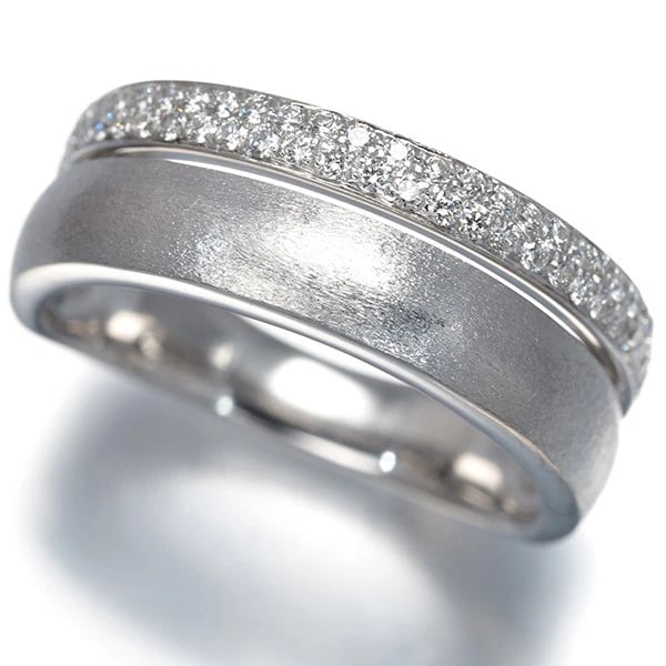 DIAMOND PAVED TEXTURED RING 18K 750 WHITE GOLD: Diamond Paved Textured Ring 18K 750 White Gold Brand: Unbranded Type/Style: Ring Material: 18K/ 750 /White Gold, Main Stone/Creation Natural Color: WHITE GOLD Size: US 6-6.25 Accessories: None