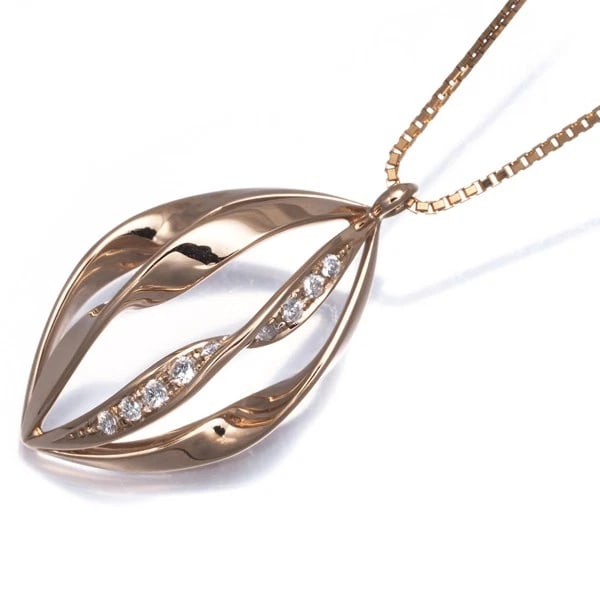TASAKI NECKLACE DIAMOND 8K 750 ROSE GOLD: TASAKI Necklace Diamond 8K 750 Rose Gold Brand: TASAKI Type/Style: Necklace Material: 18K 750 Rose Gold, Main Stone/Creation Natural Color: Rose Gold Size: Necklace length: 45cm Pendant size: 24.5 x