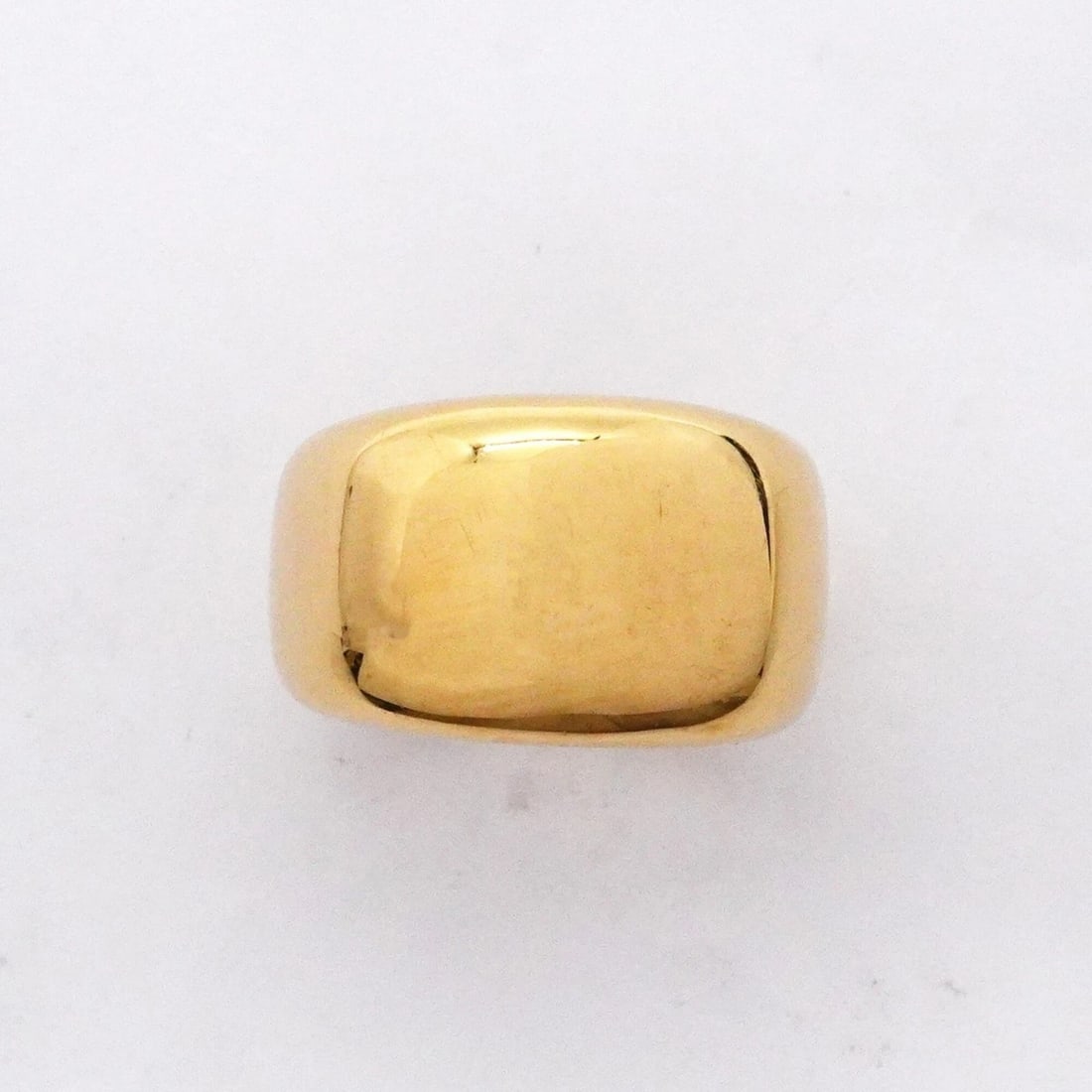 CARTIER NOUVELLE VAGUE RING, 18K YELLOW GOLD: Cartier Nouvelle Vague Ring, 18K Yellow Gold Brand: Cartier Type/Style: Band Ring Material: Yellow gold (18K) Color: Yellow gold Size: US 6 Accessories: None Accessories Notice: When purch
