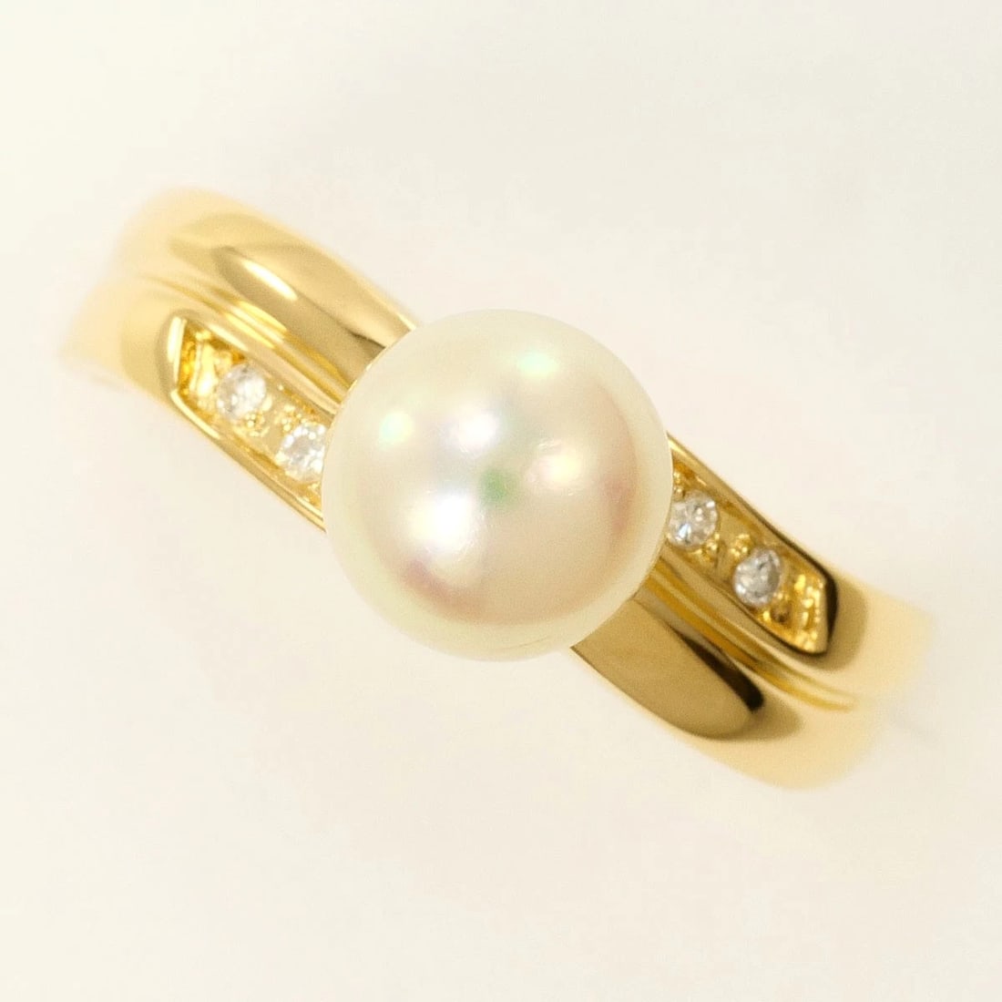 K18 18K GOLD RING PEARL: K18 18k gold Ring Pearl Brand: No Brand Type/Style: Ring Material: 18k gold, Main Stone/Creation Cultured Pearl Color: Gold Size: US 7 1/2 Accessories: None Accessories Notice: When purchasing