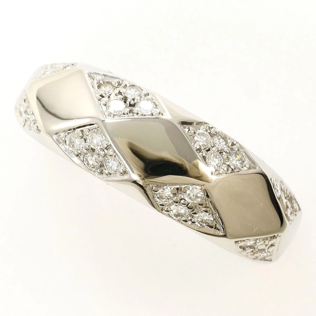 PT900 PLATINUM RING DIAMOND: PT900 Platinum Ring Diamond Brand: No Brand Type/Style: Ring Material: PT900 Platinum, Main Stone/Creation Diamond Color: Silver Size: US 9 1/8 Accessories: None Accessories Notice: When p